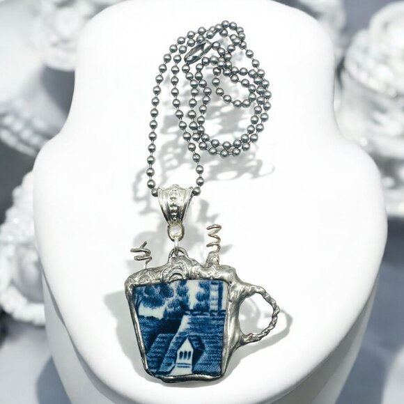 Handcrafted Churchill Broken China Blue Willow Artisan Metalwork Bezel Pendant - Picture 6 of 16